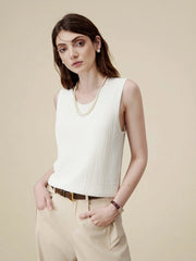 Amoretu Sleeveless Pleated Textured Top